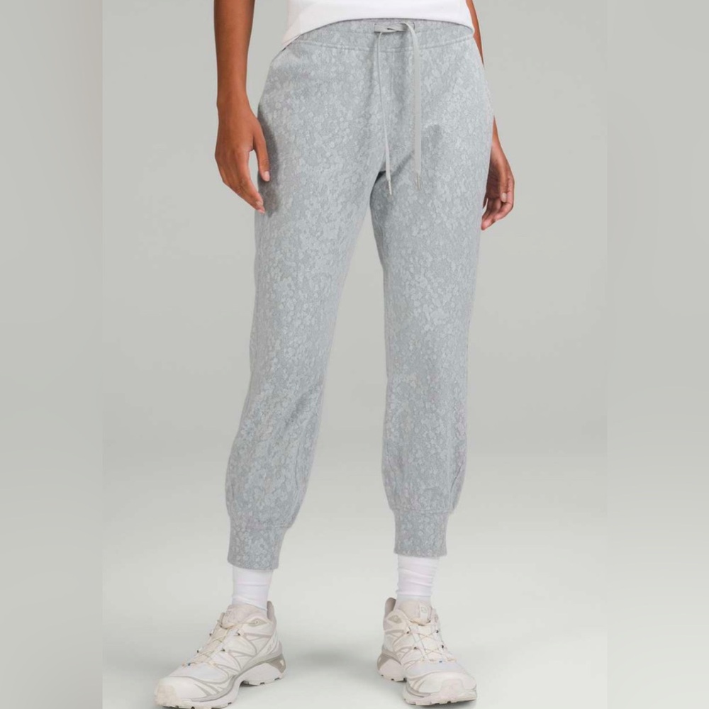 Lululemon READY TO RULU CLASSIC-FIT HIGH-RISE JOGGER *7/8 LENGTH Size 2